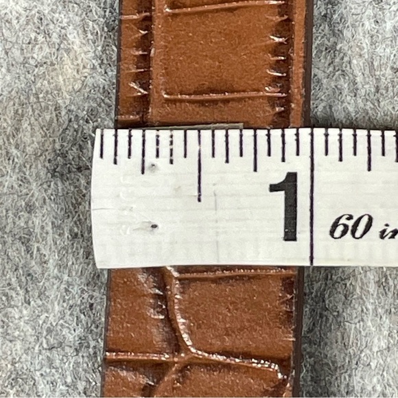 Coldwater Creek Brown Embossed Leather Gold Tone Hook Buckle Adjustable Belt S/M - Picture 11 of 12